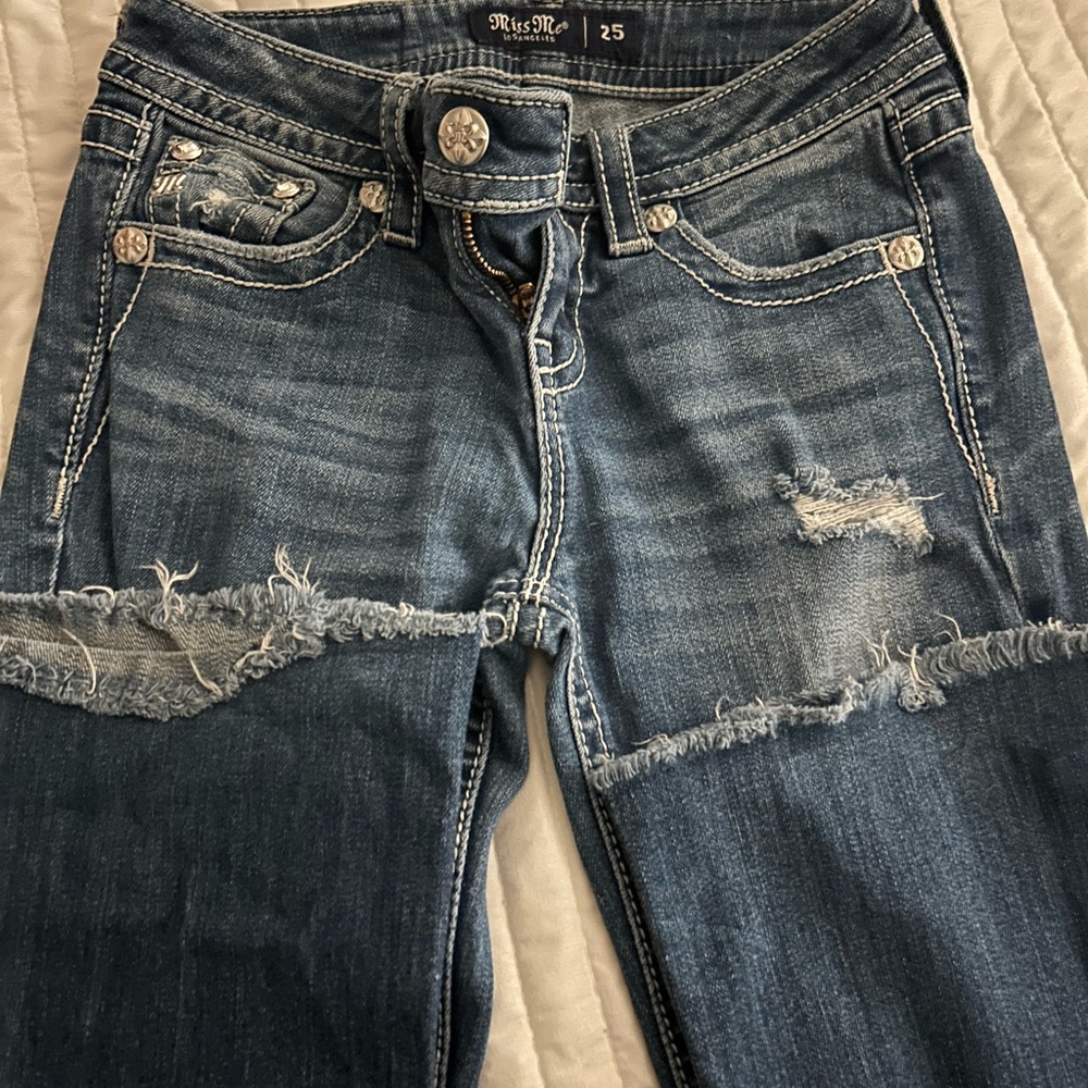 Miss Me Women's Ripped Blue little flared Jeans
